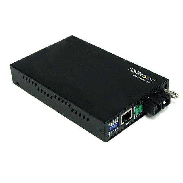 StarTech.com Gigabit Ethernet Multi Mode Fiber Media Converter SC 550m - 1000 Mbps